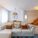 Cozy Haven By Yourkey Madeira Santana (Madeira)