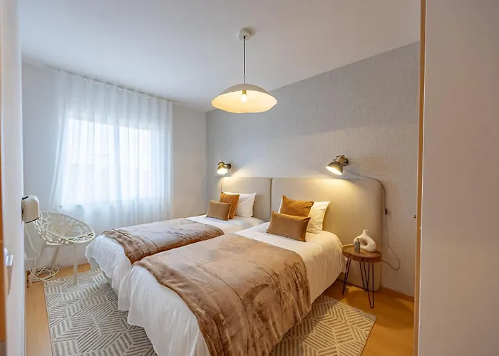 Cozy Haven By Yourkey Madeira