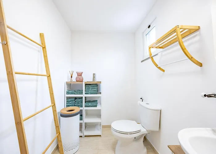 Cozy Haven By Yourkey Madeira