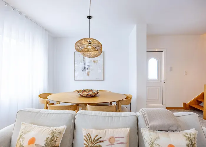 Cozy Haven By Yourkey Madeira * Santana (Madeira)